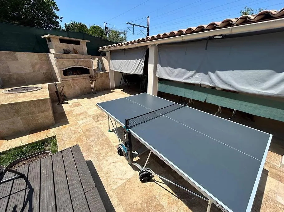 Maison Avec Piscine Marseille 0*,  France